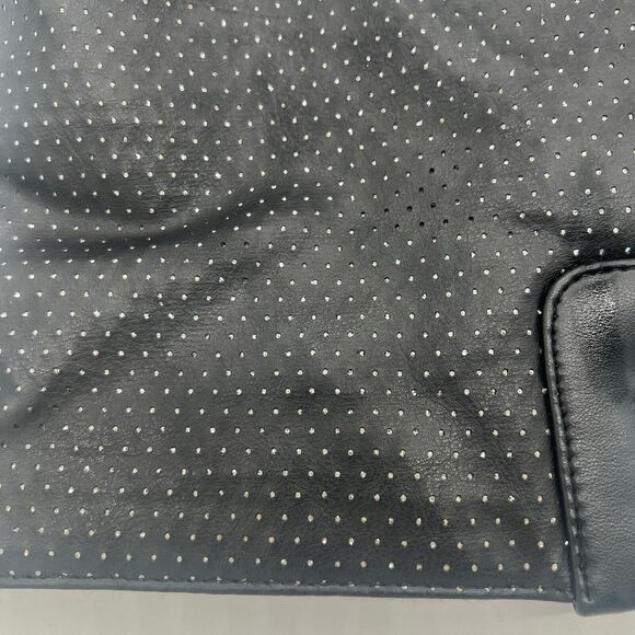 Victorias Secret Sparkly Large Snap Tote In Black - Picture 6 of 8